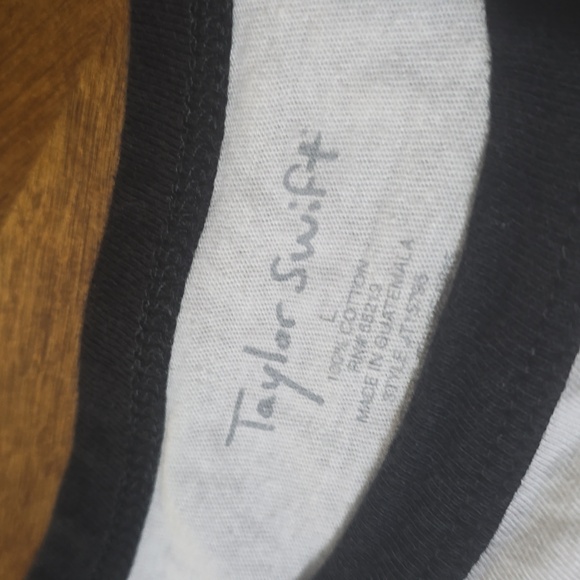 Swifty Holiday Bundle (bag, tee & sweatshirt) STEAL - Picture 5 of 8